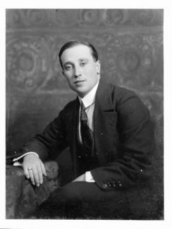 Enrico Cavacchioli ritratto